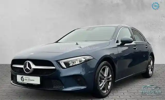 Mercedes-Benz A 220