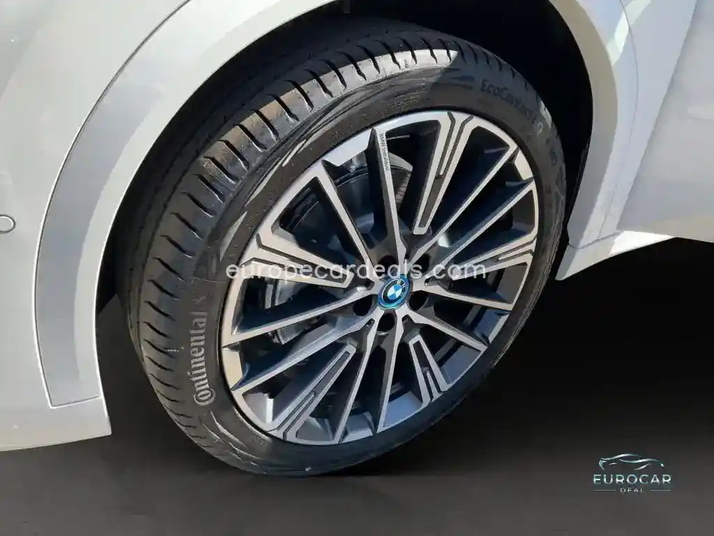 BMW iX2