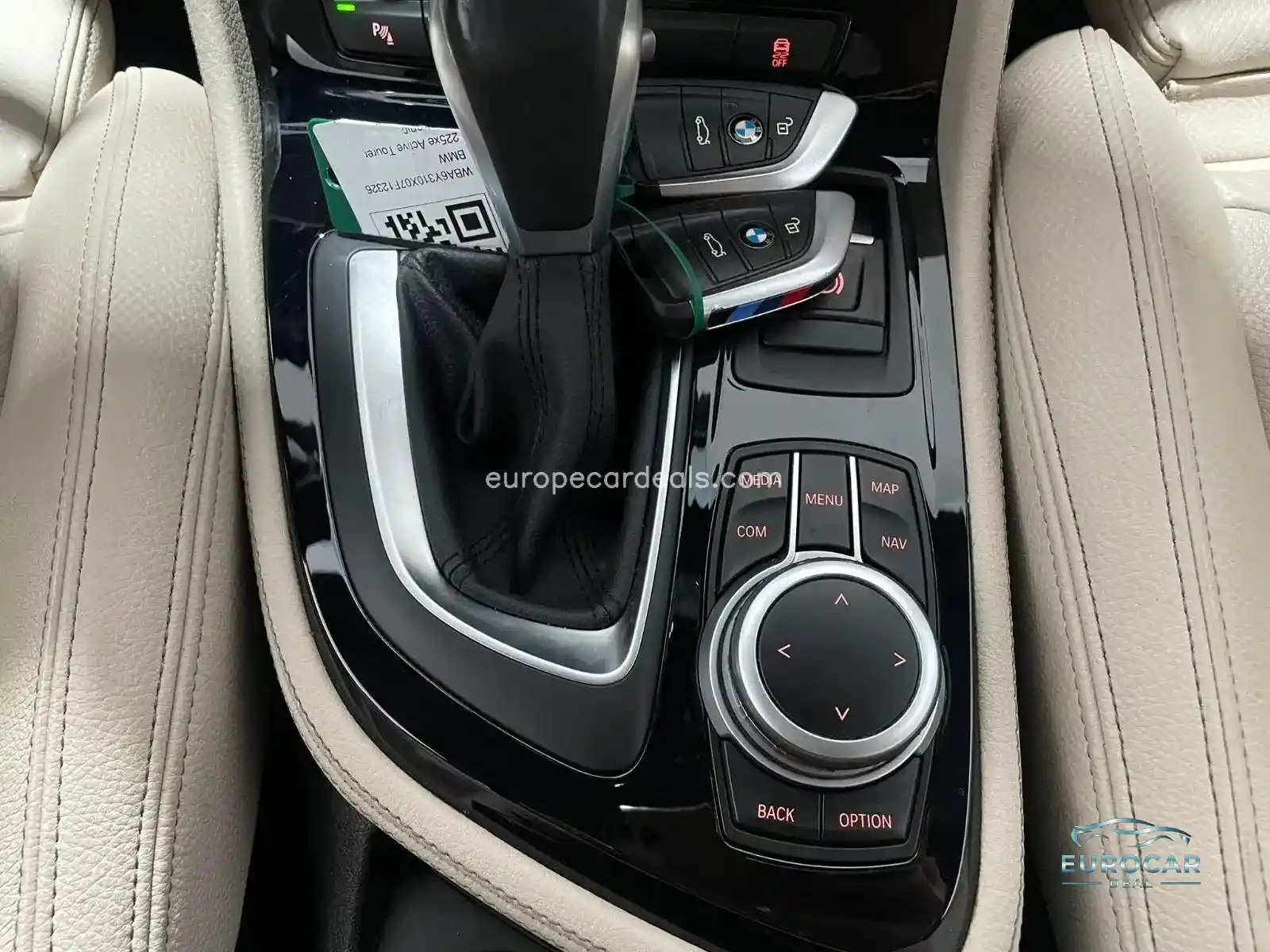 BMW 225