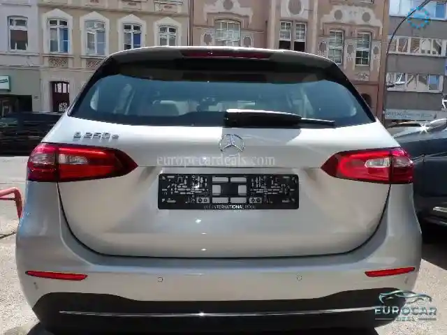Mercedes-Benz B 250