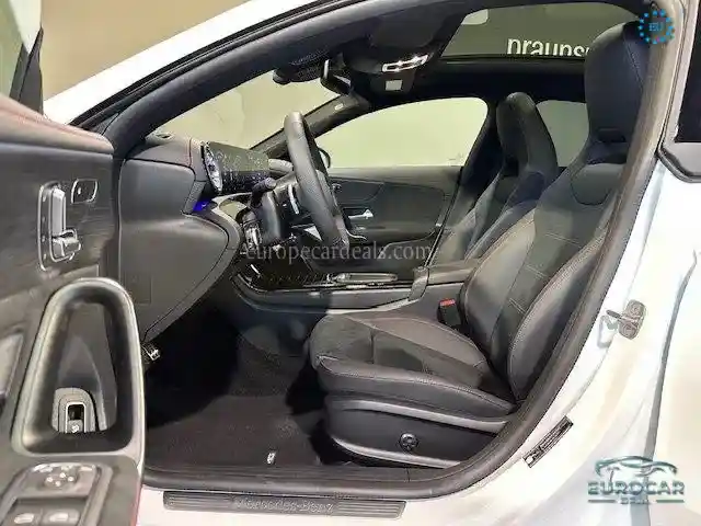 Mercedes-Benz CLA 180 Shooting Brake