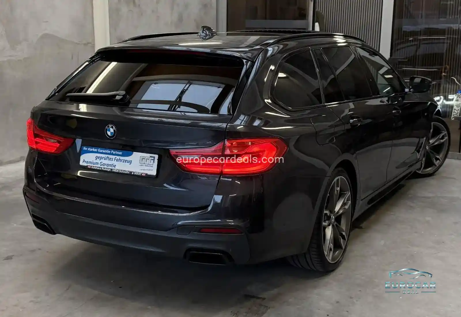 BMW M550