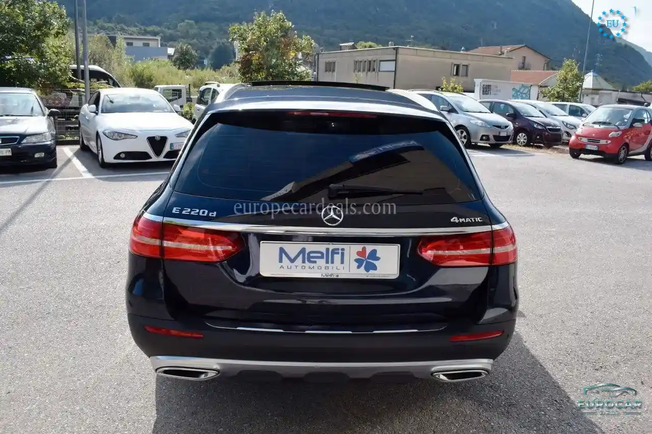 Mercedes-Benz E 220