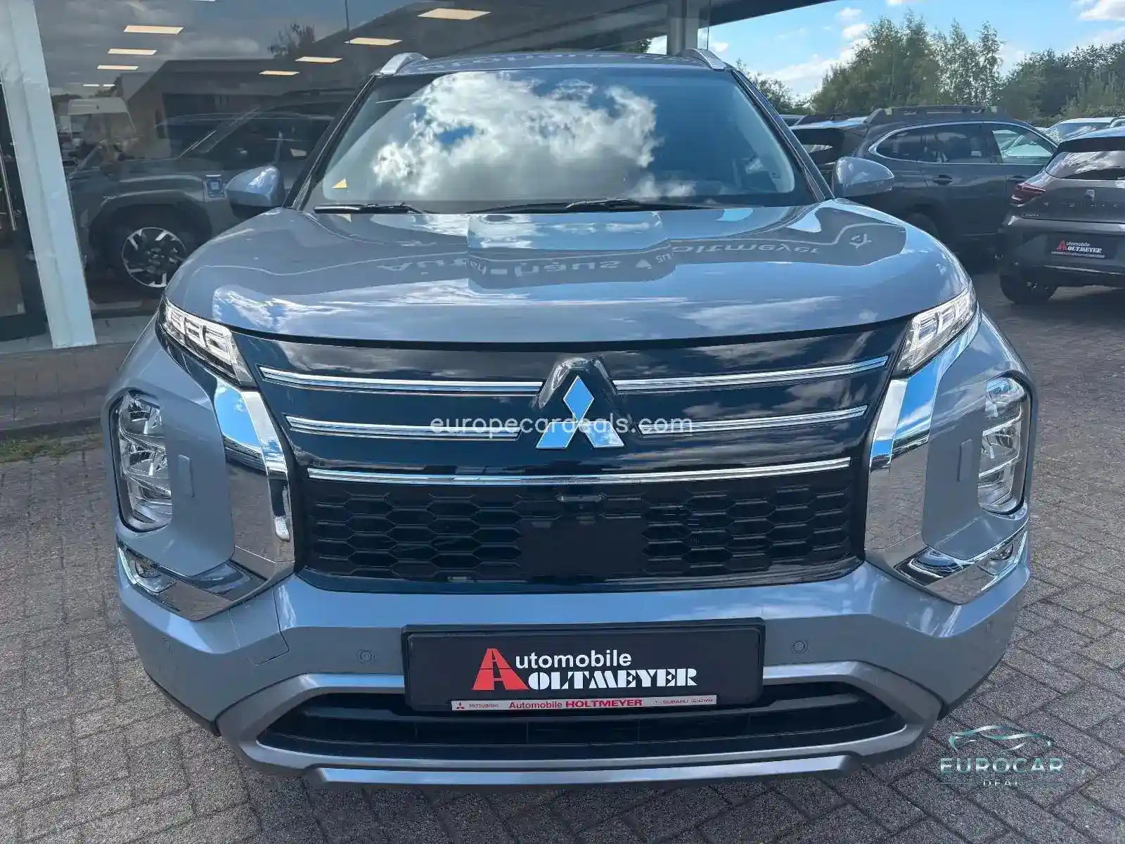 Mitsubishi Plug-in Hybrid Outlander