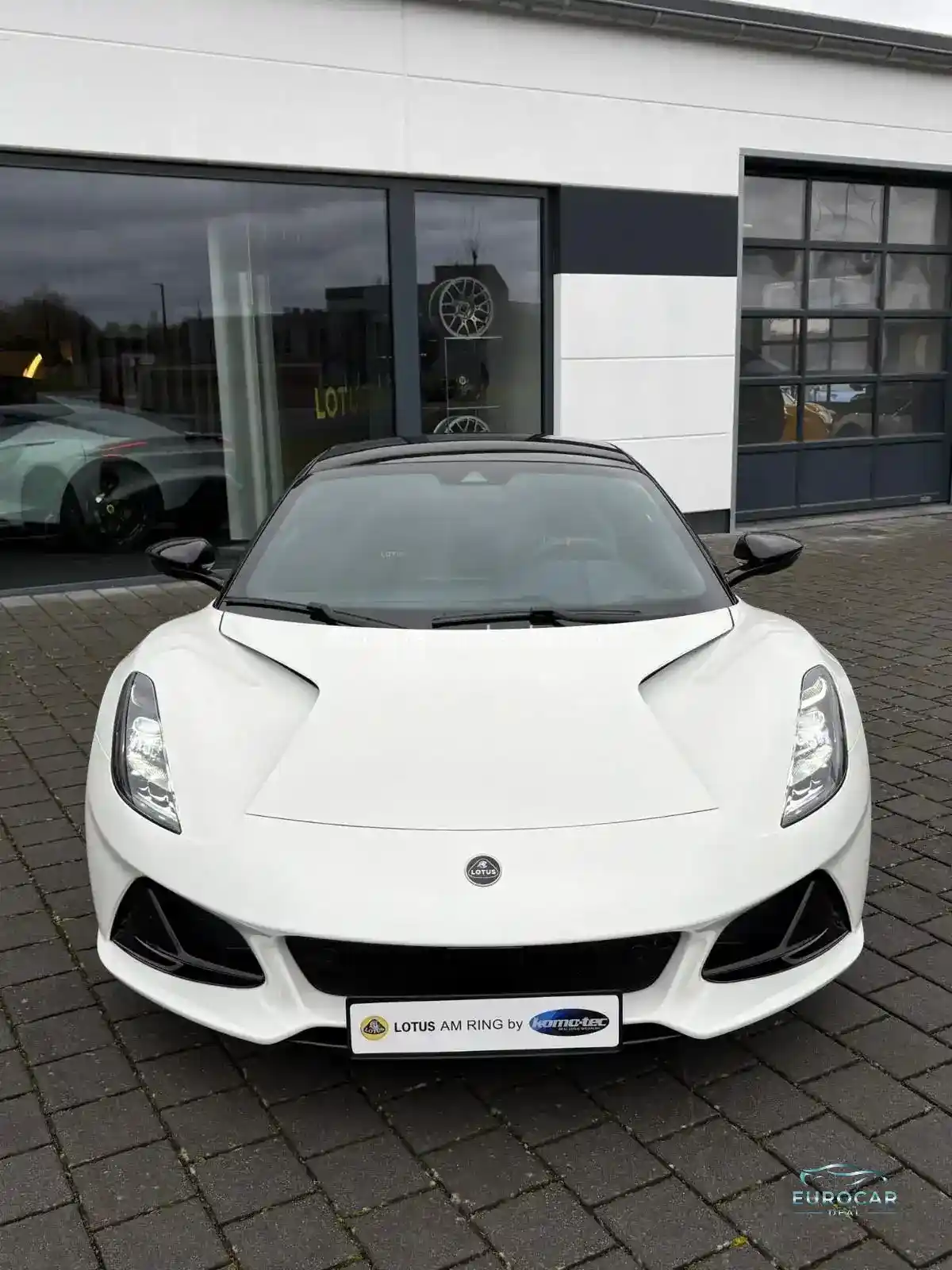 Lotus Emira