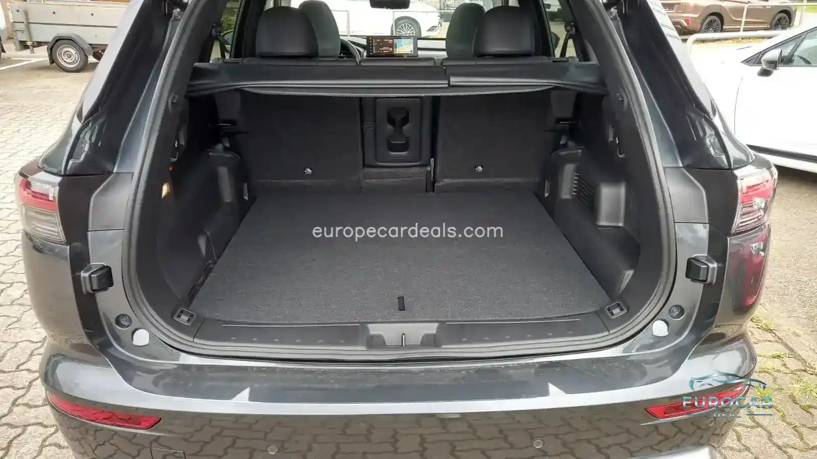 Mitsubishi Plug-in Hybrid Outlander