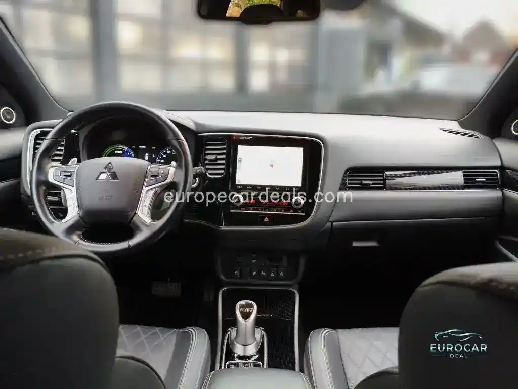 Mitsubishi Plug-in Hybrid Outlander
