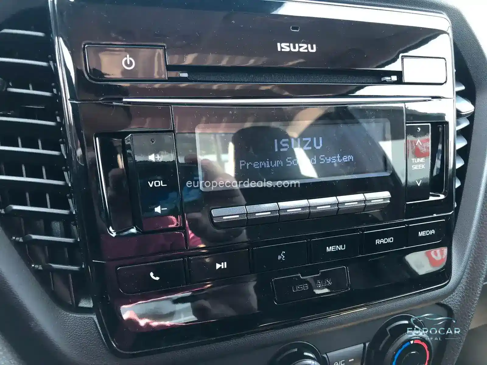 Single Cab 4×4 L + Kran +Pritsche