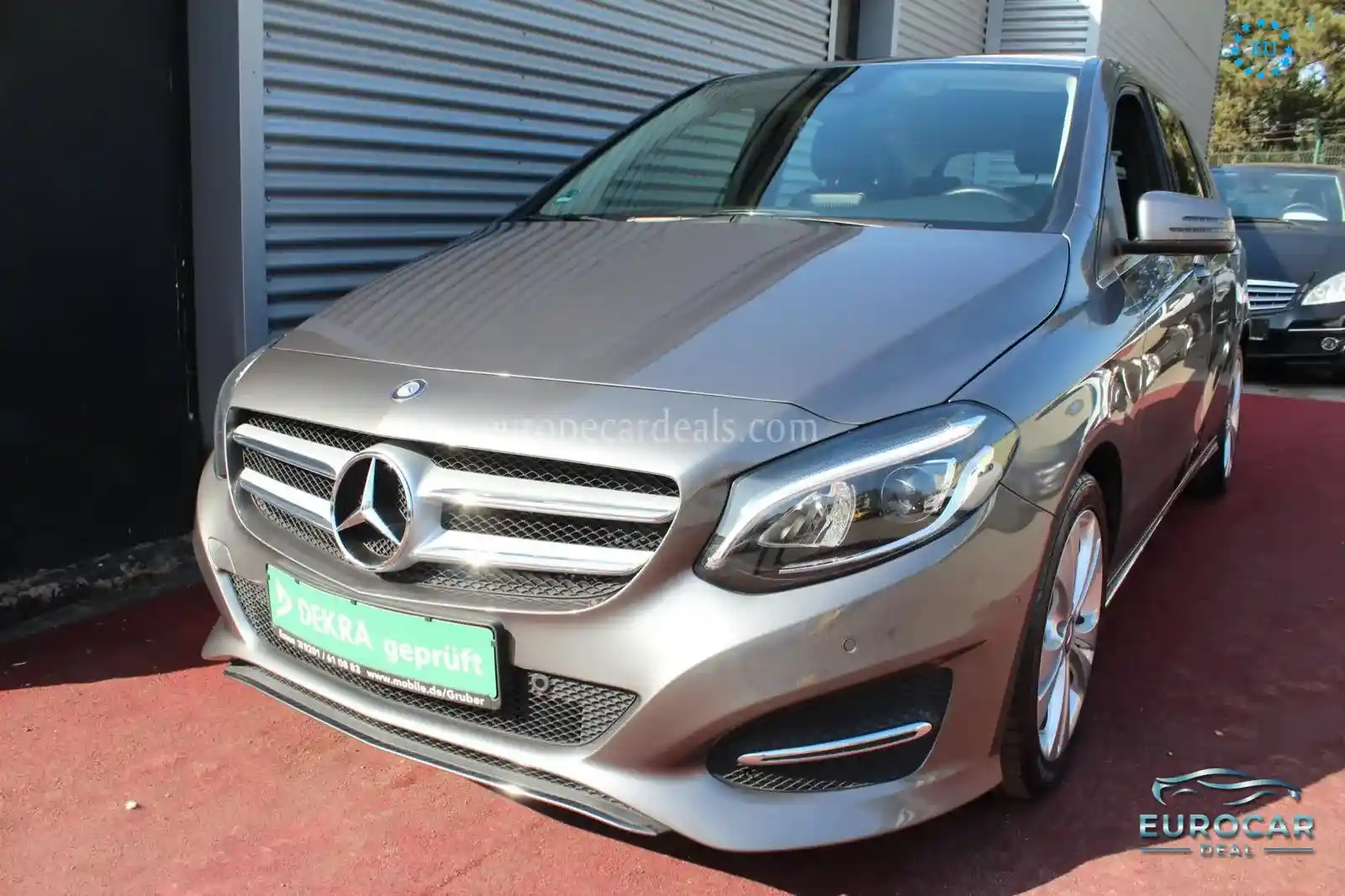 Mercedes-Benz B 200