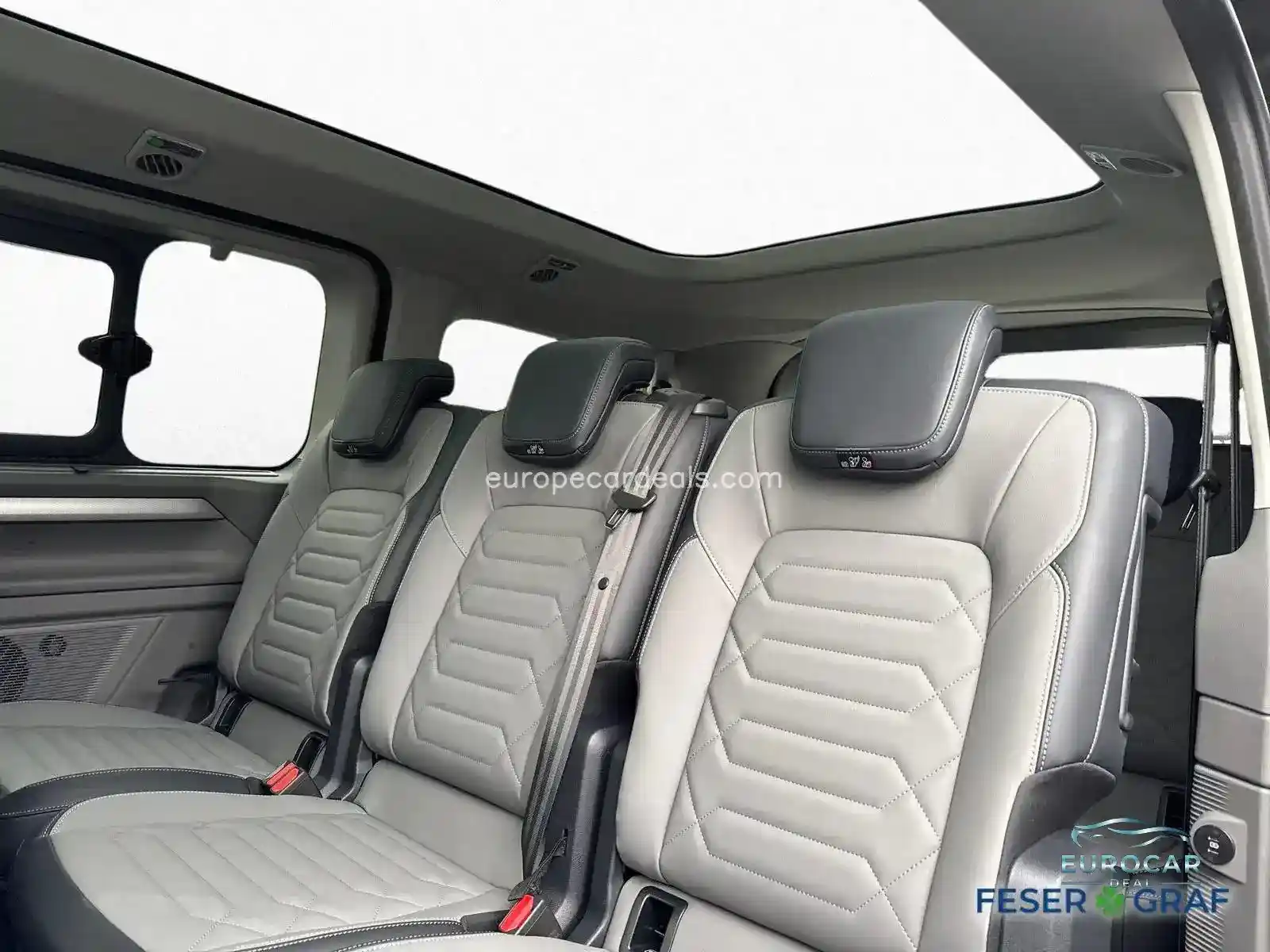 Volkswagen T7 Caravelle