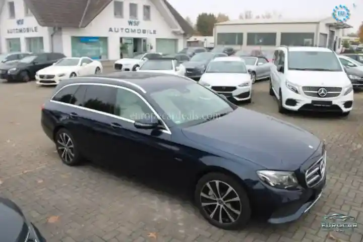 Mercedes-Benz E 300