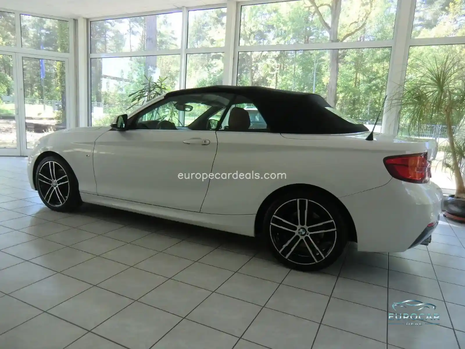 BMW 225