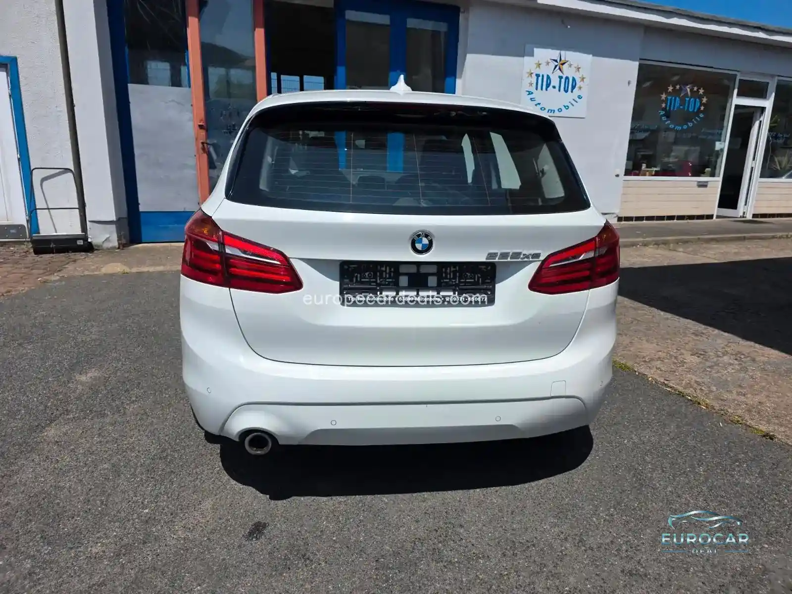 BMW 225