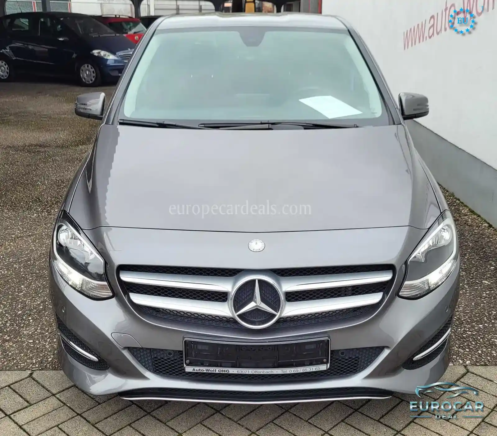 Mercedes-Benz B 180