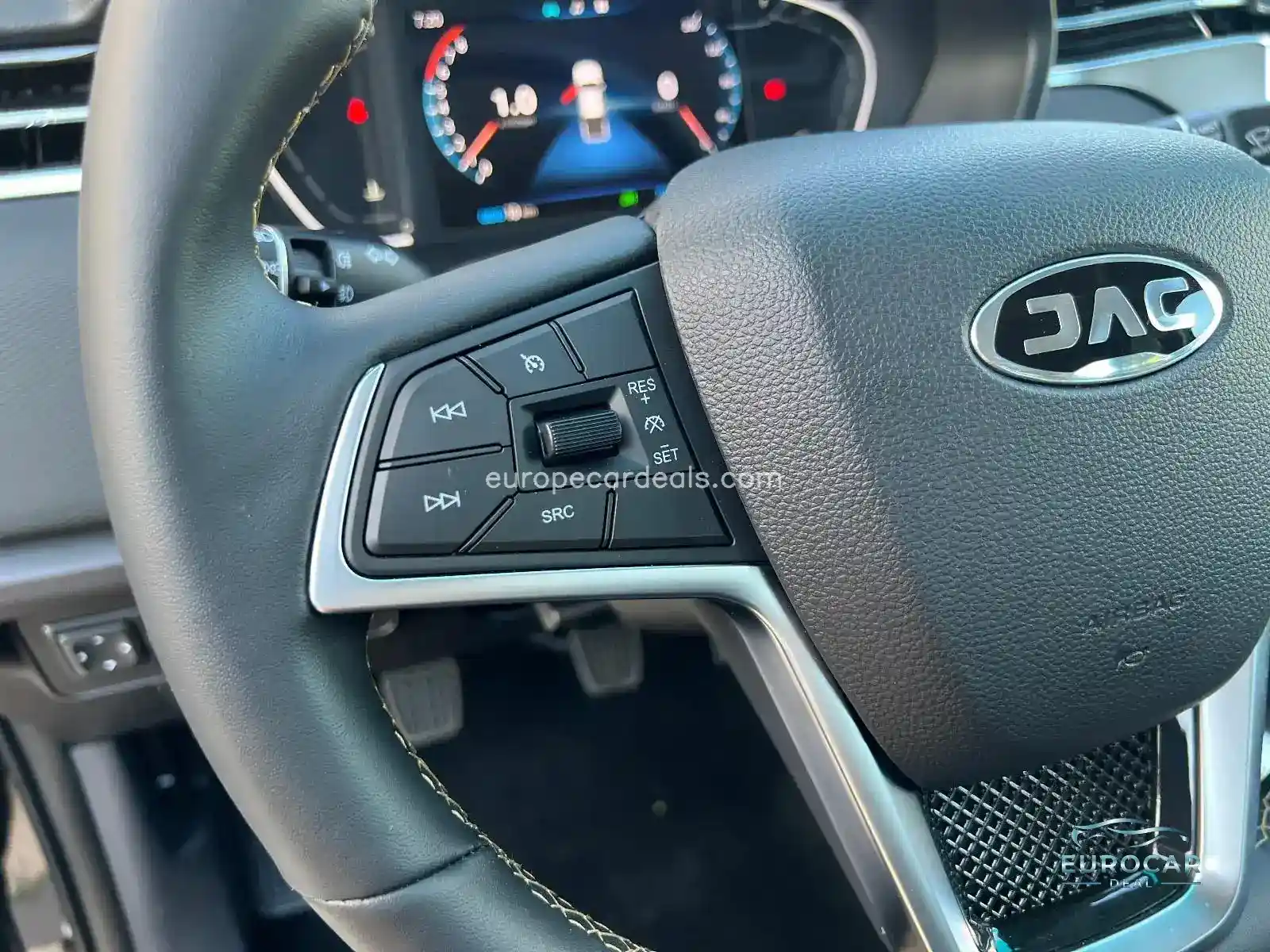 JAC 8 Pro