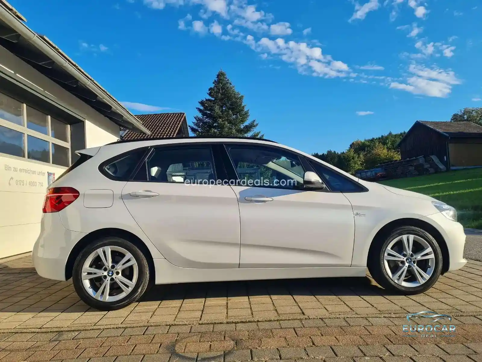 BMW 218