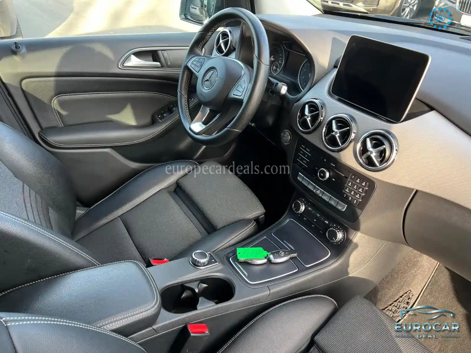 Mercedes-Benz B 220