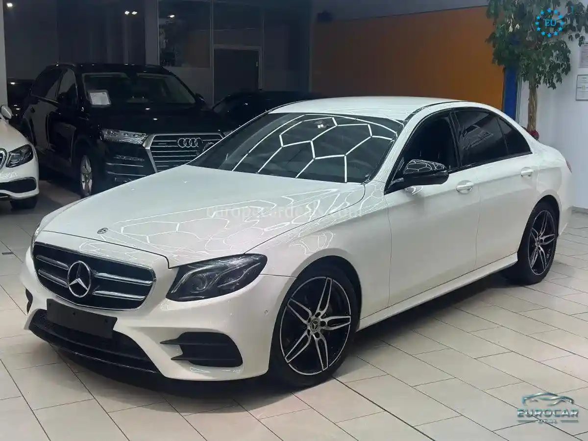 Mercedes-Benz E 220