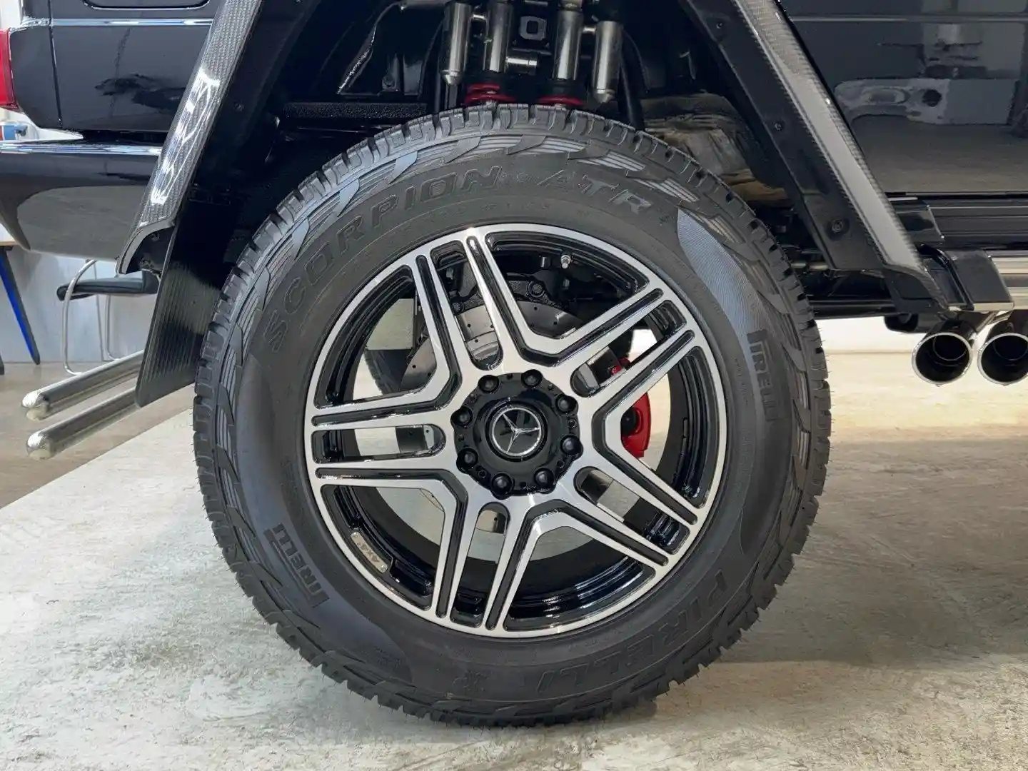 Mercedes-Benz G 500