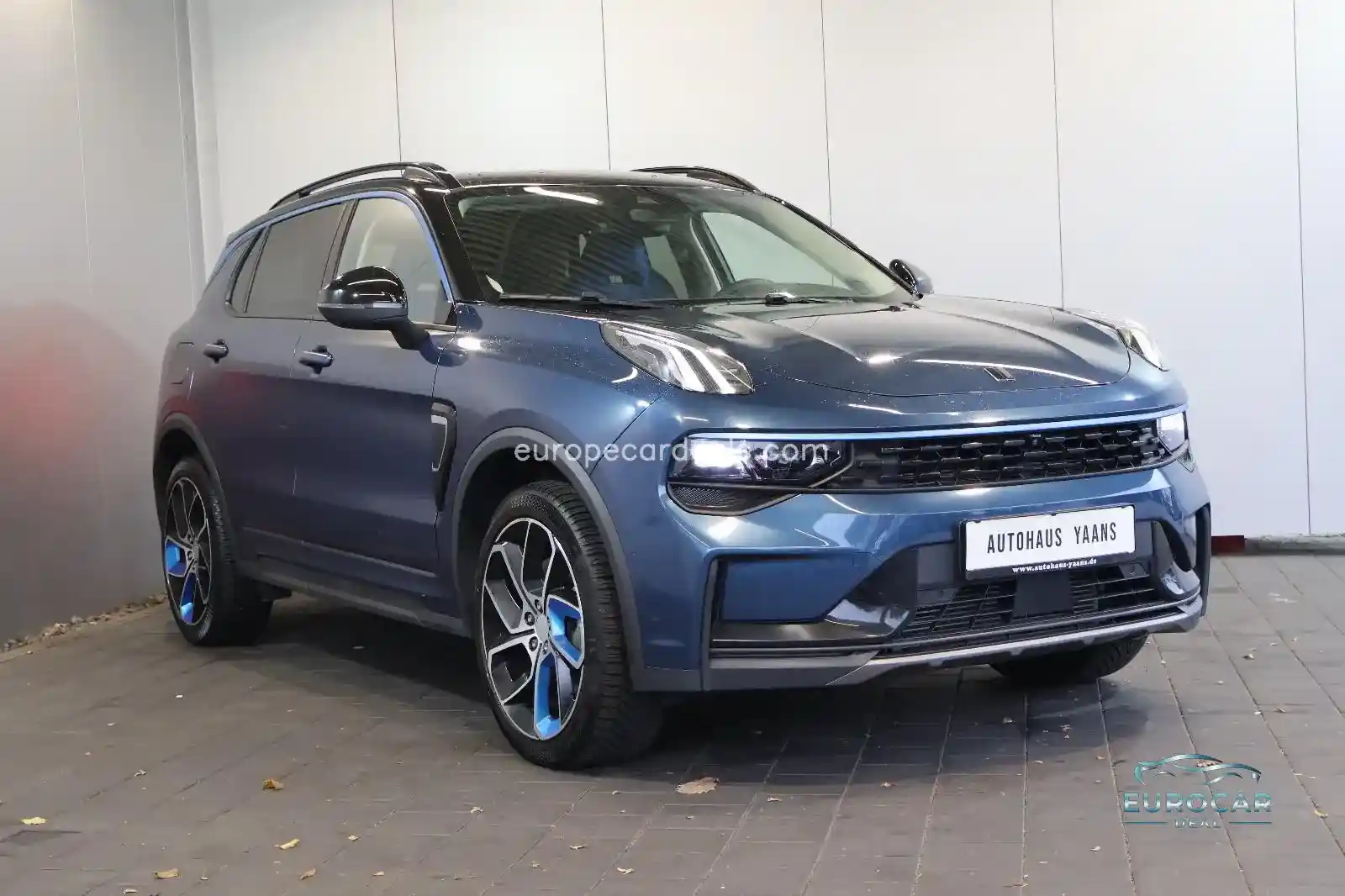 Lynk&Co 01