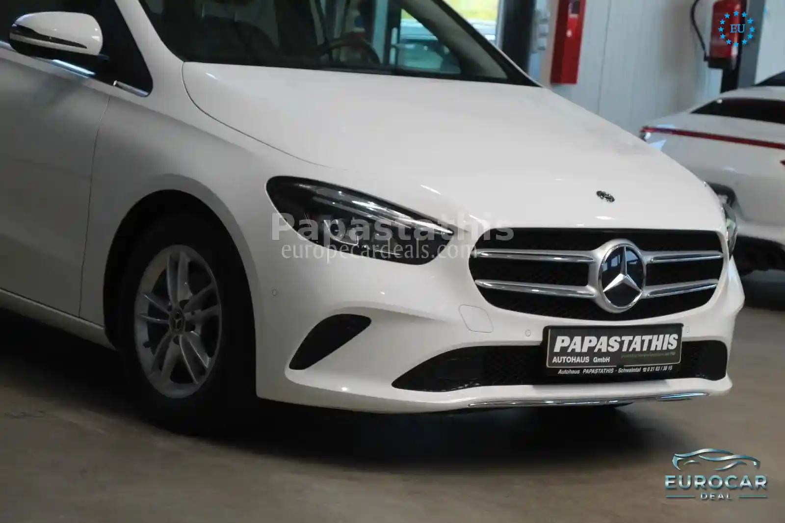 Mercedes-Benz B 180