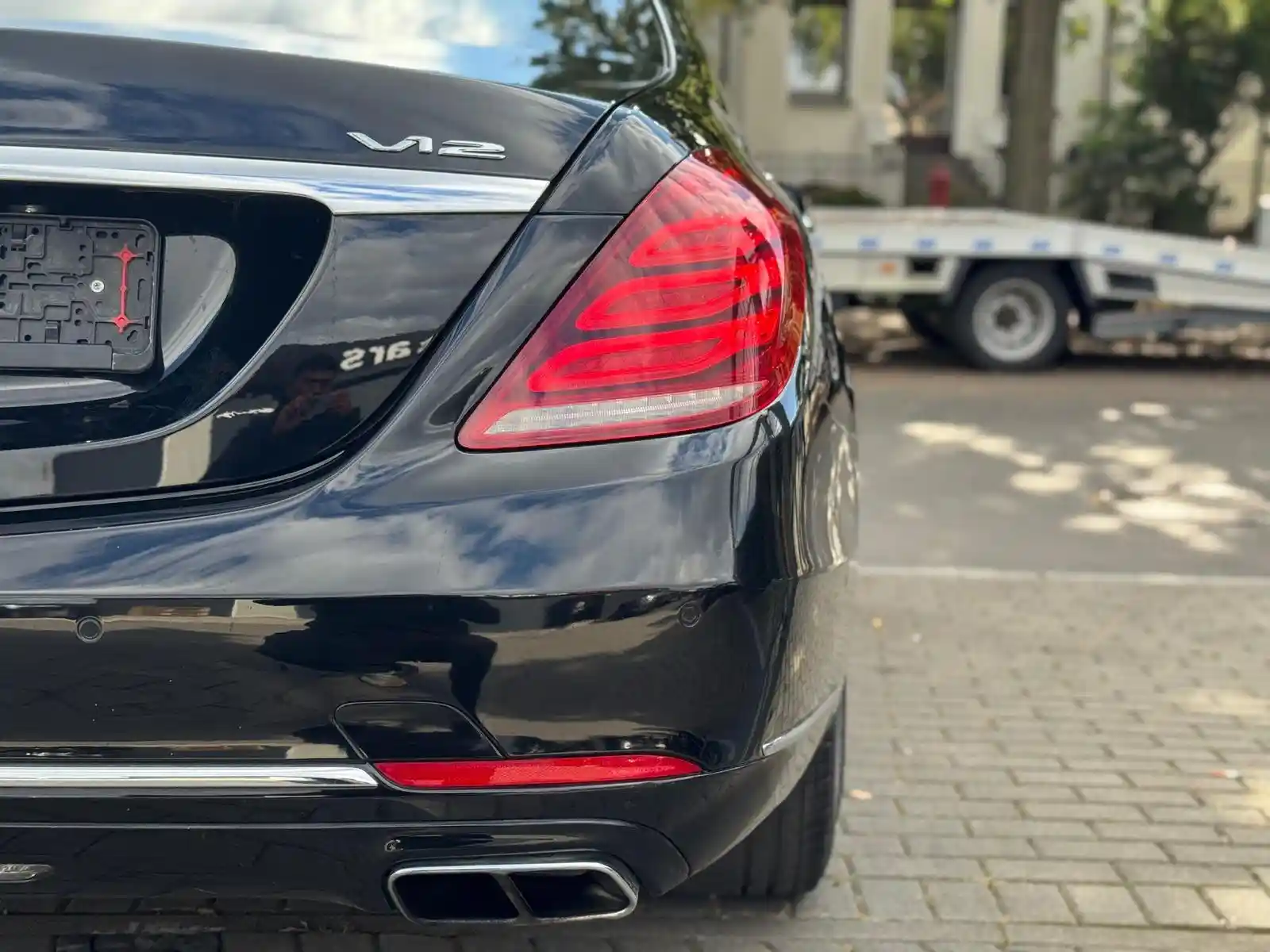 Mercedes-Benz S 600