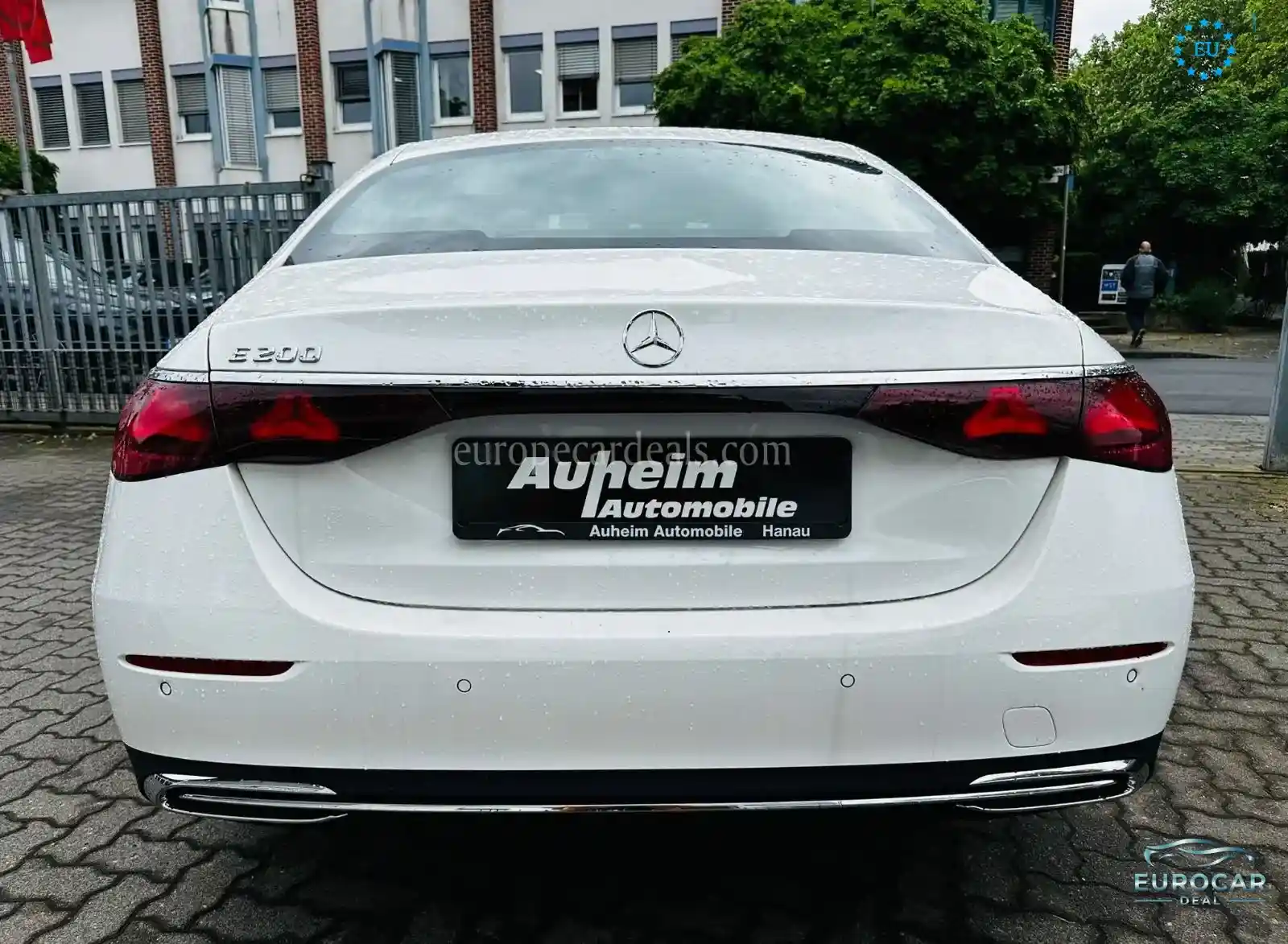 Mercedes-Benz E 200