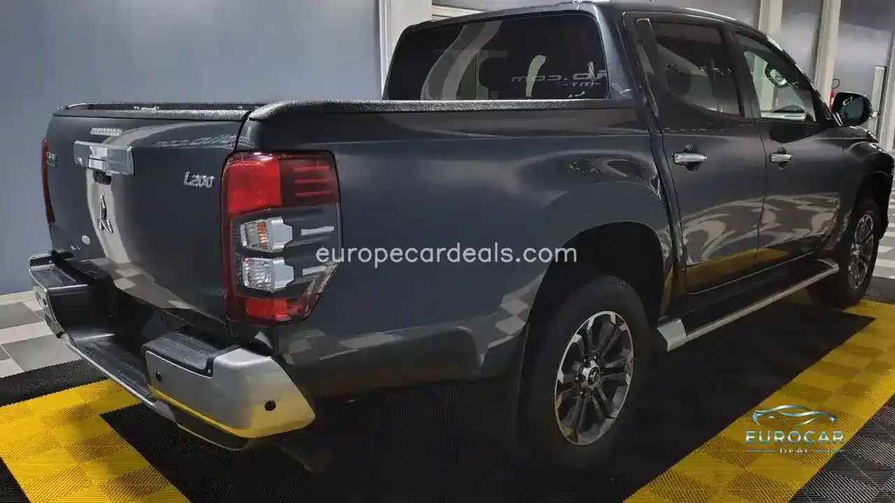 Mitsubishi L200