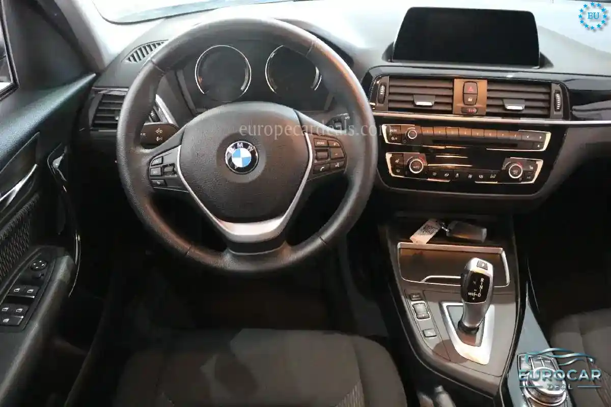 BMW 118