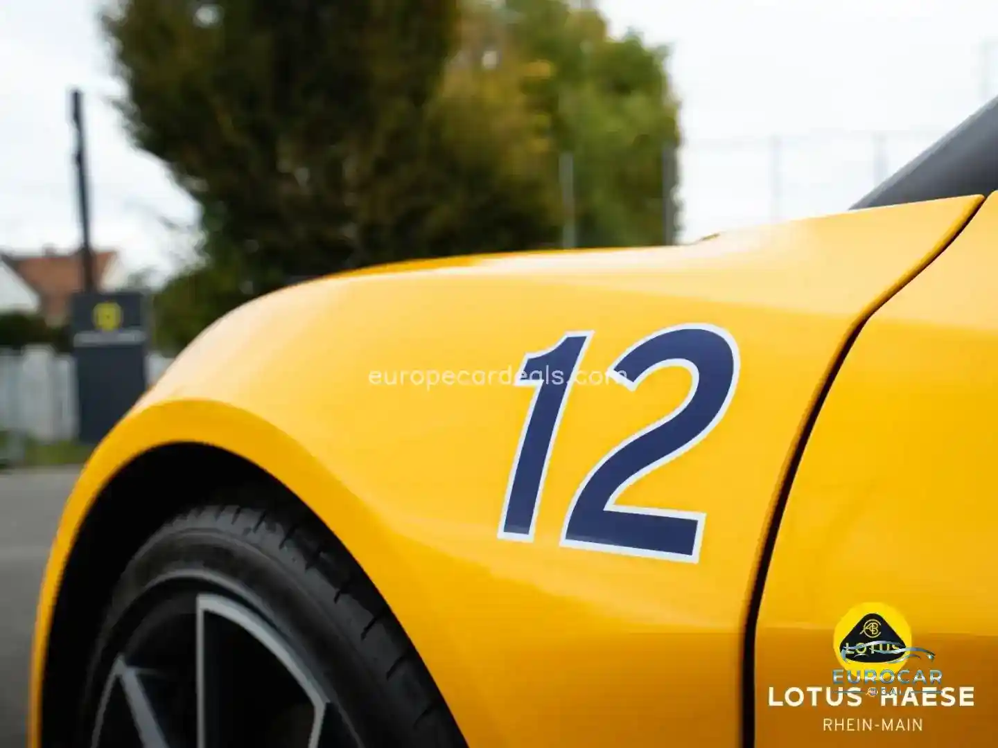 Lotus Emira