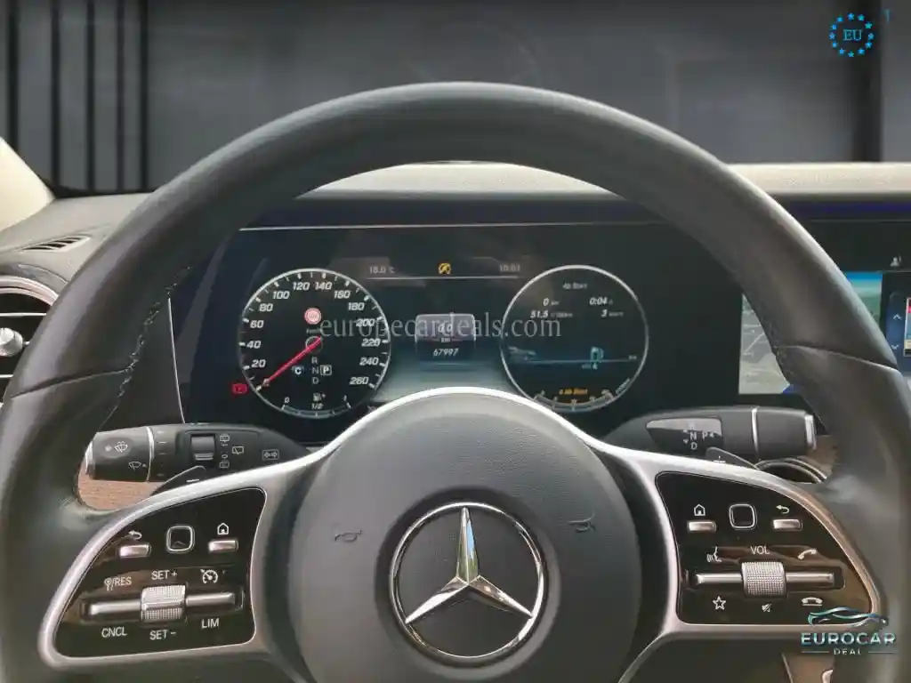 Mercedes-Benz E 300