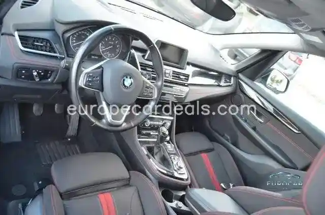 BMW 218