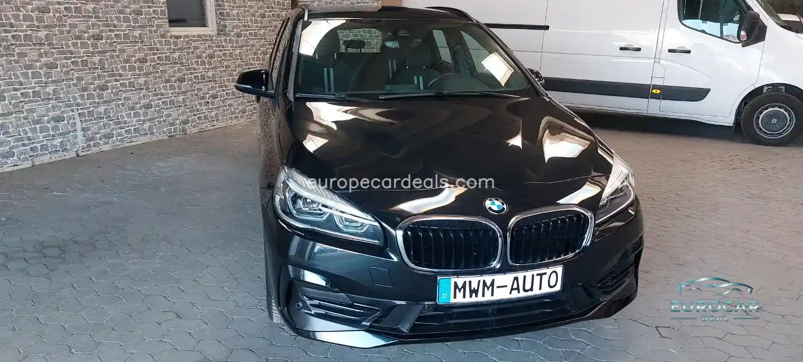 BMW 225
