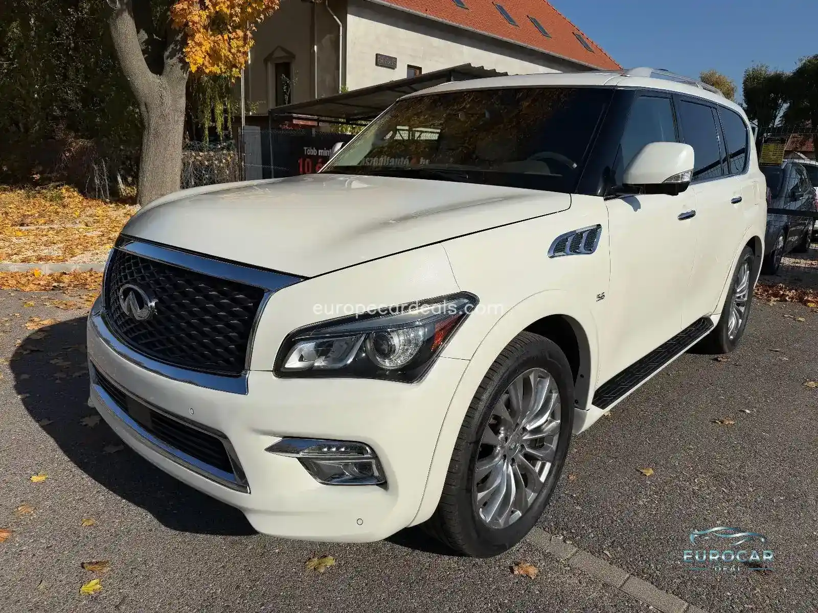 Infiniti QX80