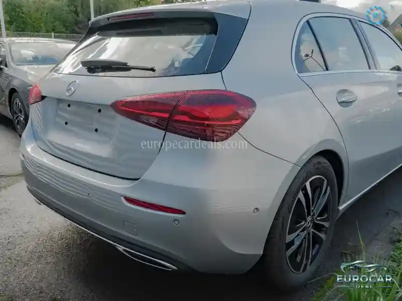 Mercedes-Benz A 220