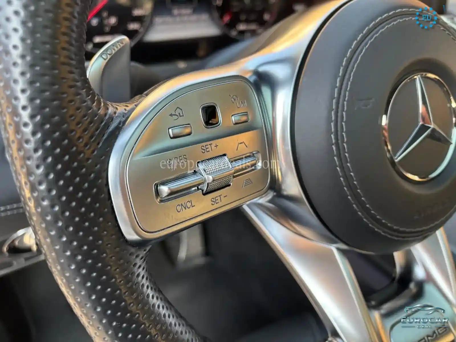 Mercedes-Benz E 63 AMG