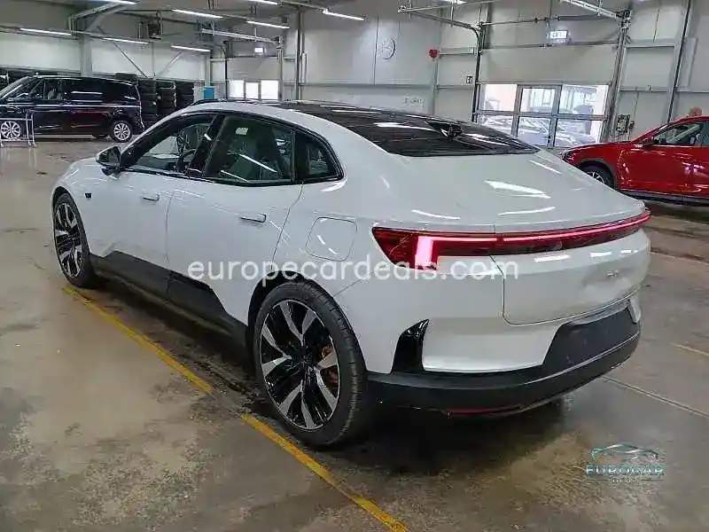Polestar 4