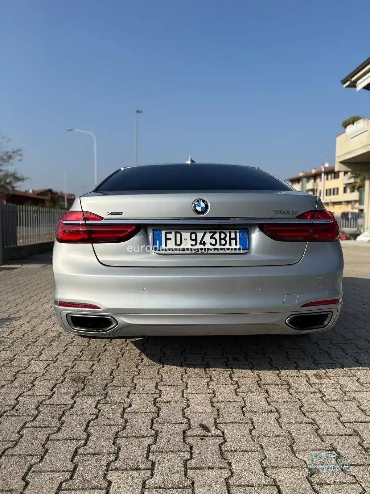 BMW 750