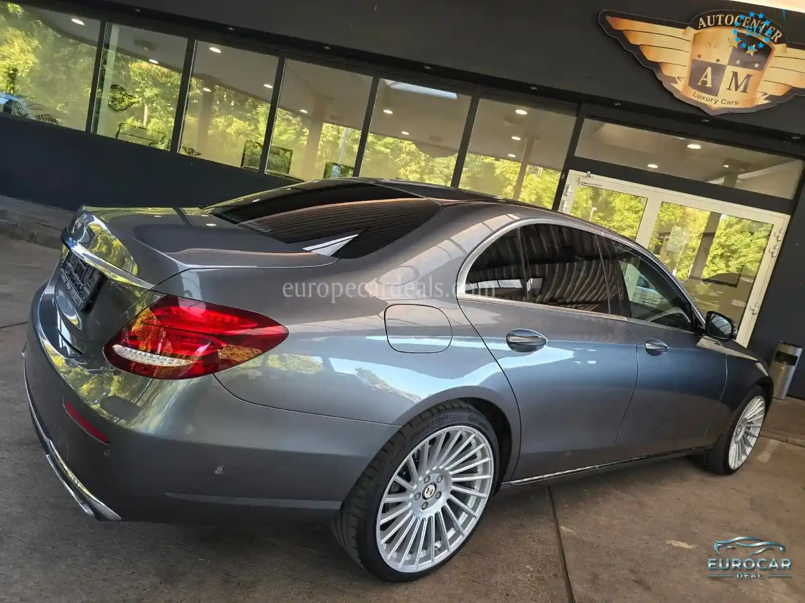 Mercedes-Benz E 300