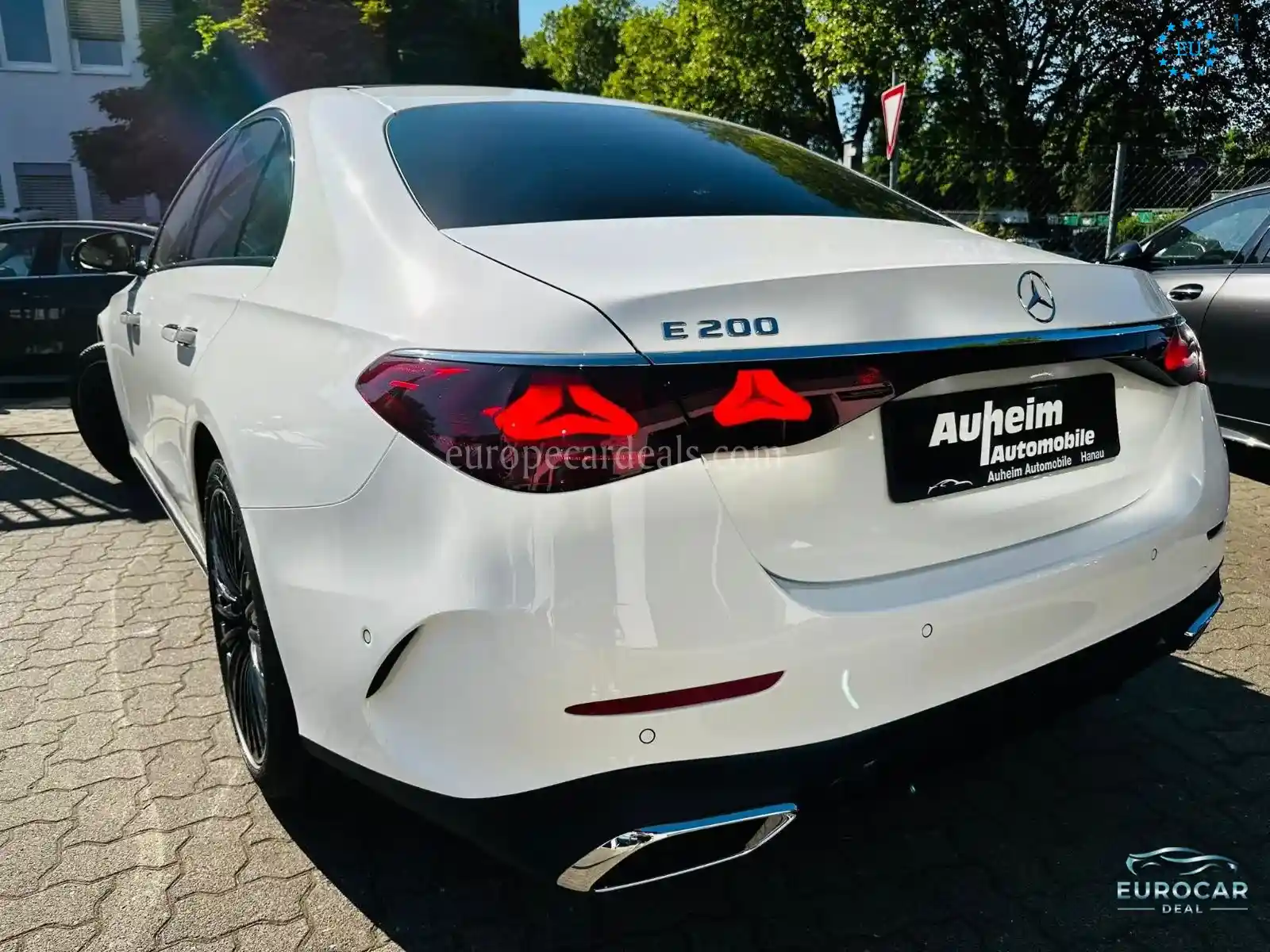 Mercedes-Benz E 200