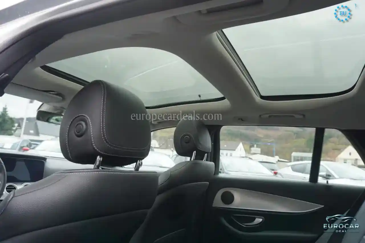 Mercedes-Benz E 300