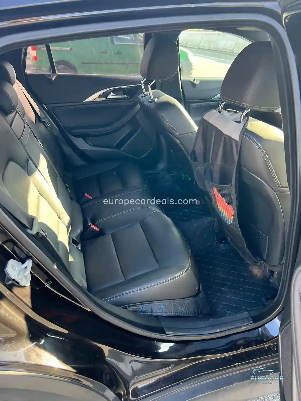 Infiniti QX30