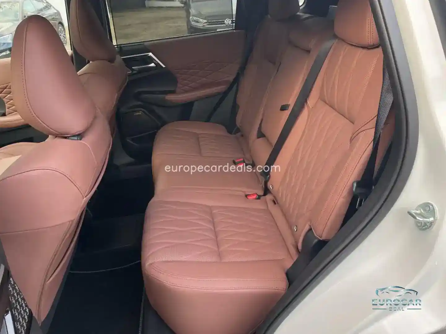 Mitsubishi Plug-in Hybrid Outlander