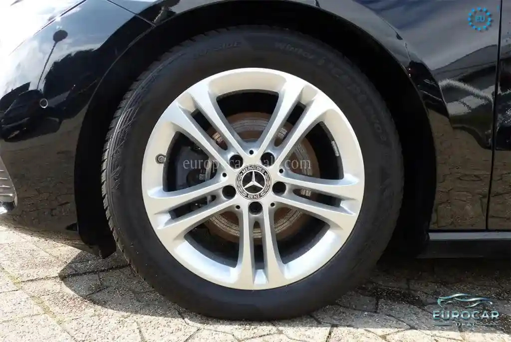 Mercedes-Benz CLA 180 Shooting Brake
