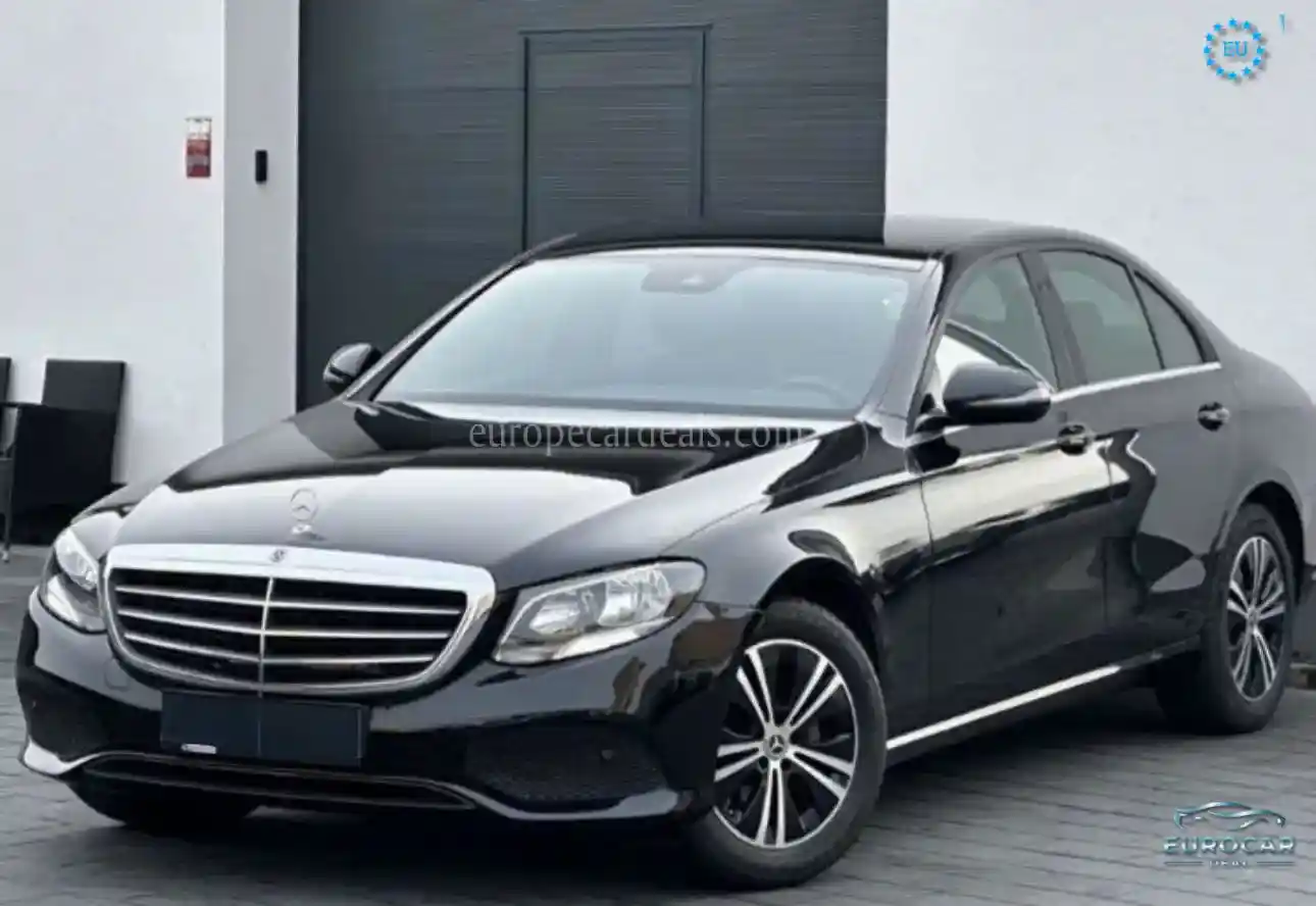 Mercedes-Benz E 220