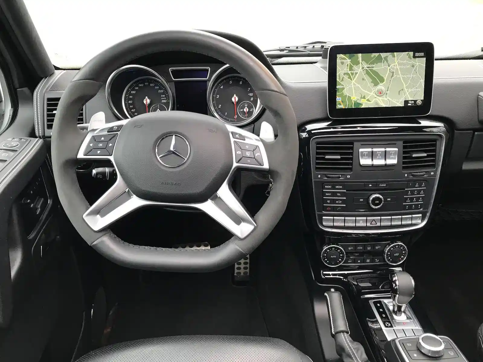 Mercedes-Benz G 500