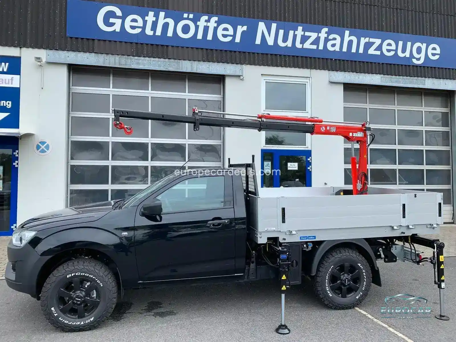 Single Cab 4×4 L + Kran +Pritsche