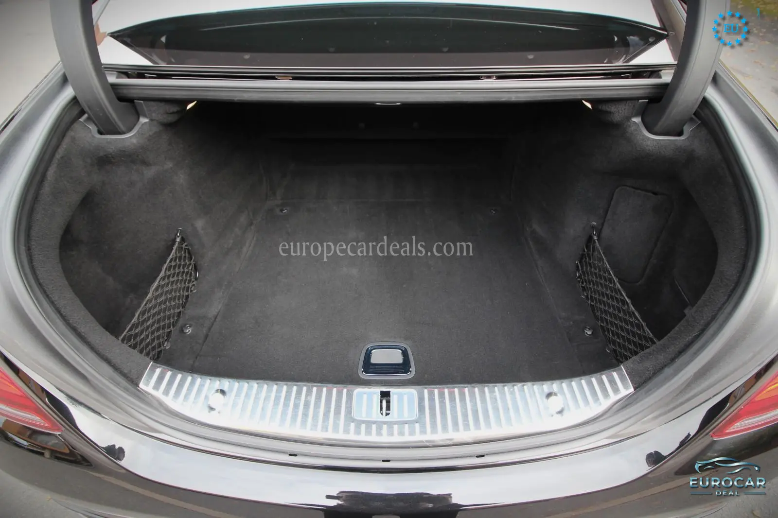 Mercedes-Benz S 560