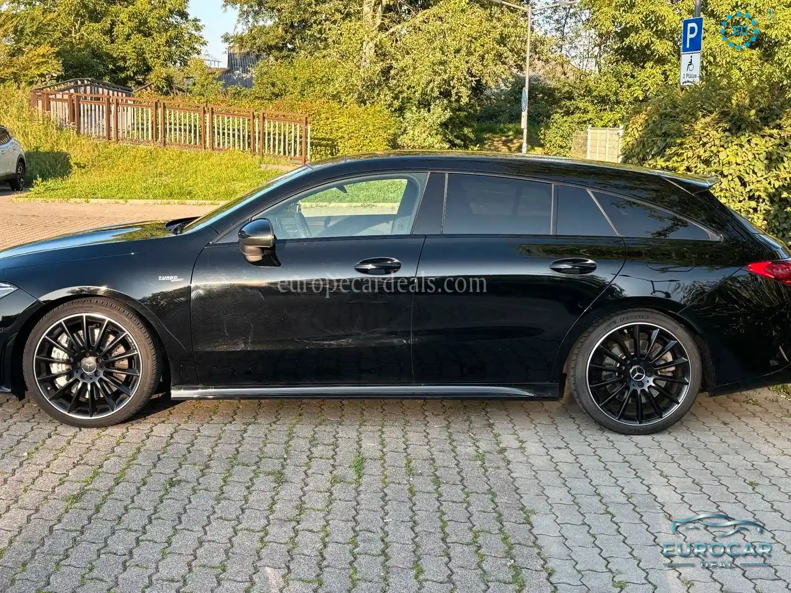 Mercedes-Benz CLA 35 AMG Shooting Brake