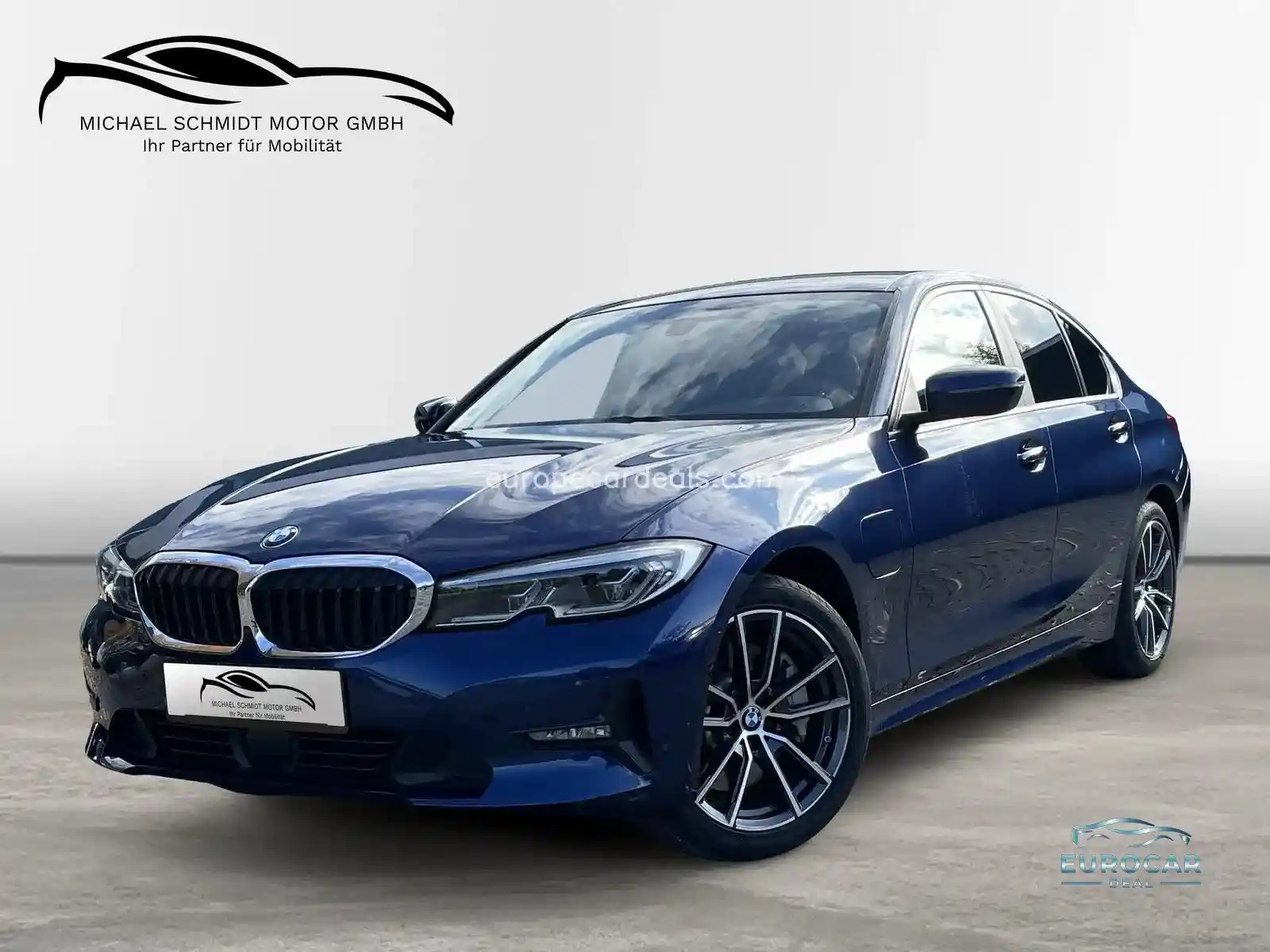 BMW 330